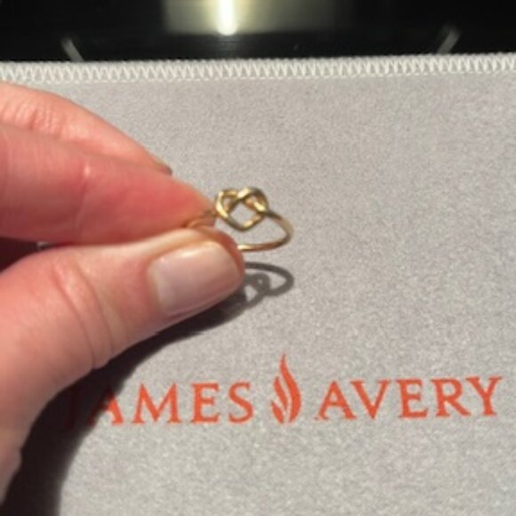 James Avery 14k Delicate Heart Knot Ring - Picture 2 of 5